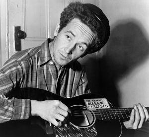 833px-Woody_Guthrie_2