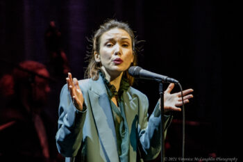 Yulia Performs Edith Piaf