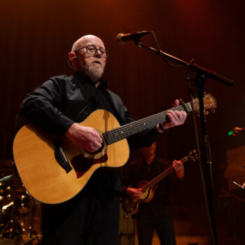 Den_Dave Dobbyn_00003